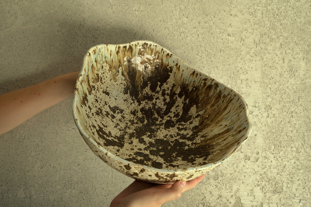 duża organiczna misa z zaciekami / earthy organic bowl