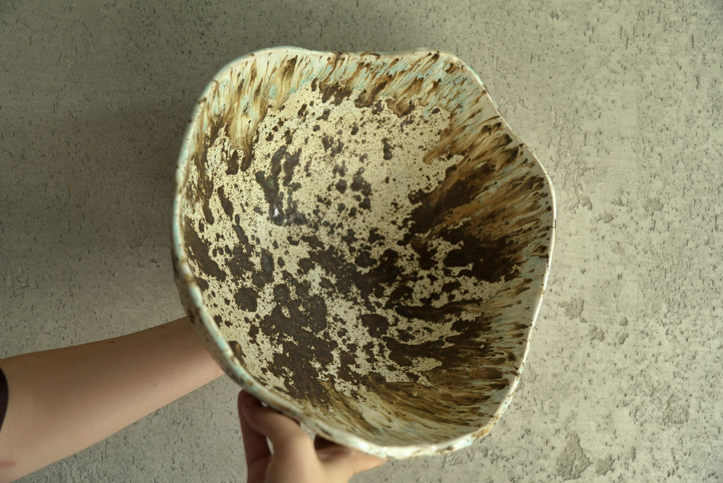 duża organiczna misa z zaciekami / earthy organic bowl