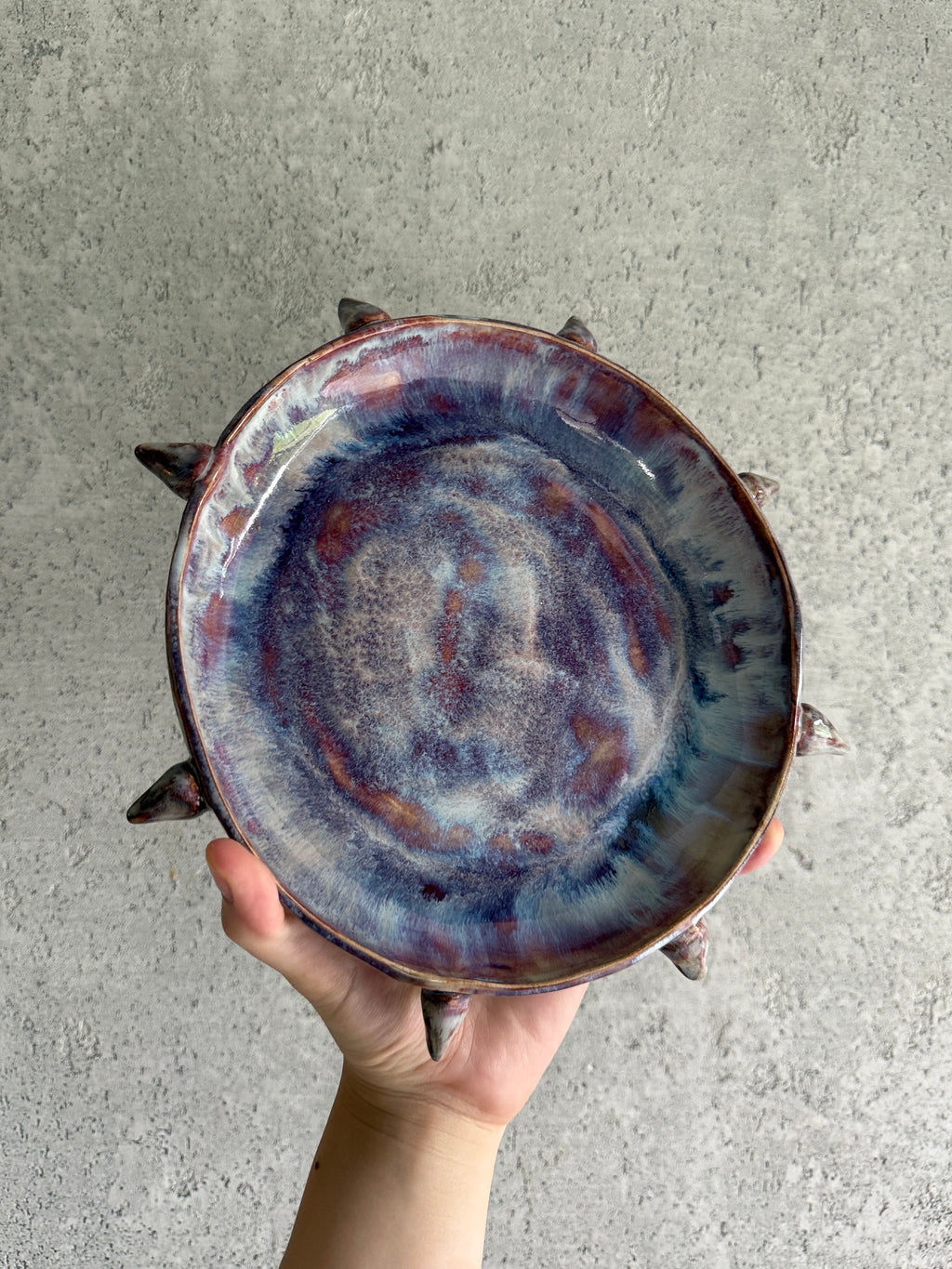 fioletowo-kosmiczny talerz z kolcami / spike plate